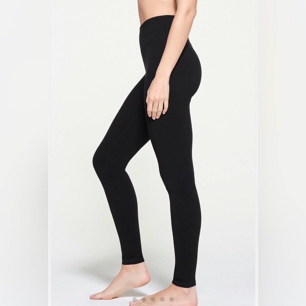 NEW SKIMS women’s outdoor high waist Black Leggings size XS